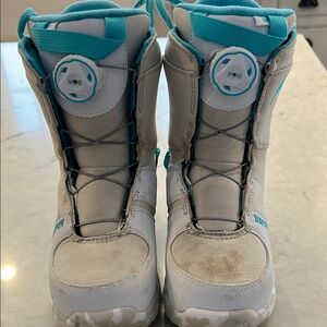 Burton Kids Snow Boots - White and Blue
